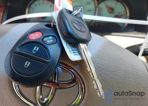 2006 Toyota Camry Solara Sle V6 z USA, uszkodzony, nr VIN 4T1CA30P86U097504